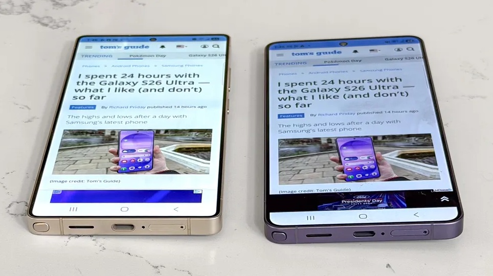A Galaxy S26 Ultra beside an S25 Ultra shows that the former's display is darker than the latter, even without the Privacy Display active.