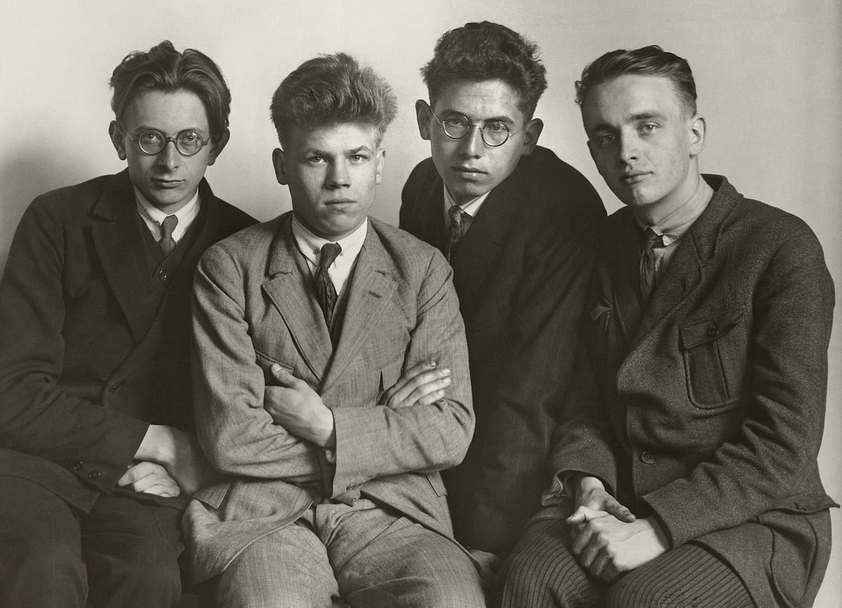 August Sander: Working Students, 1926