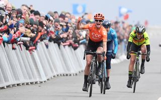 Stage 2 - Vos wins Women's Tour de Yorkshire