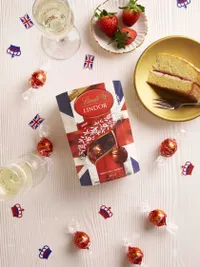 Lindt Lindor Limited Edition King’s Coronation,&nbsp;£6 | Lindt&nbsp;
