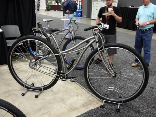 Black Sheep showed off this swoopy 36er at this year's NAHBS.