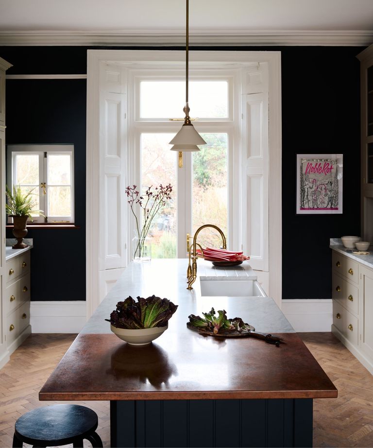 Kitchen island layout ideas – 7 arrangements from the experts | Homes ...