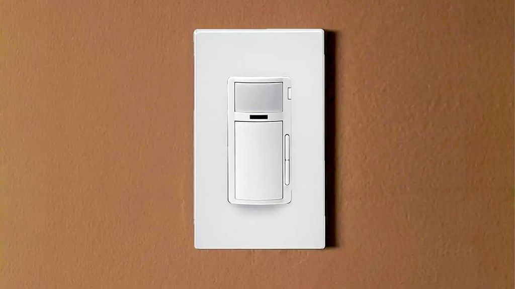 Leviton Decora Smart WiFi Motion sensing Dimmer D2MSD1BW review Tom