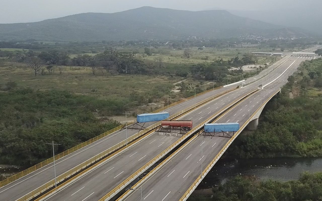 The blocked Tienditas International Bridge.