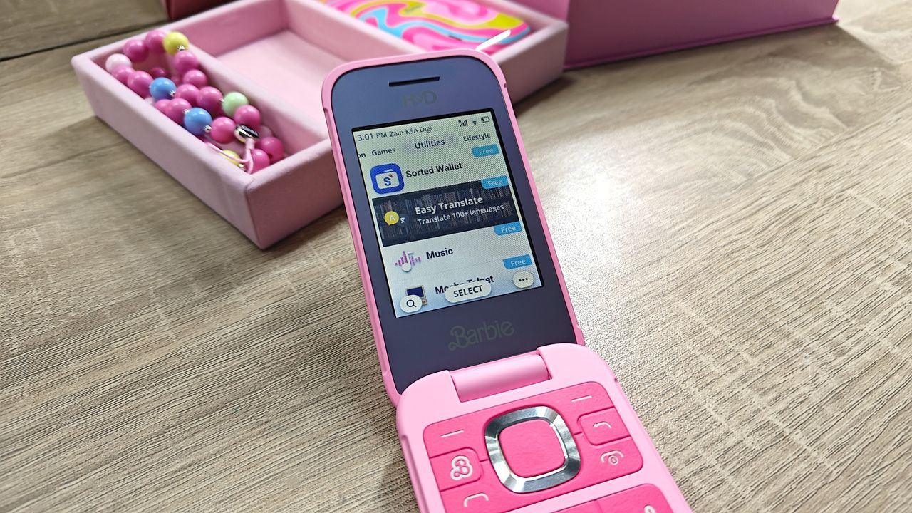 HMD Barbie Phone
