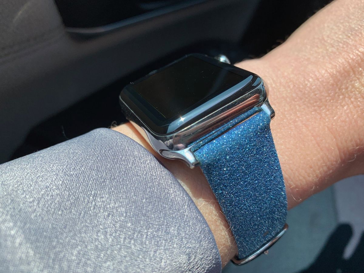 Casetify Link Bracelet review: A classy metal Apple Watch band