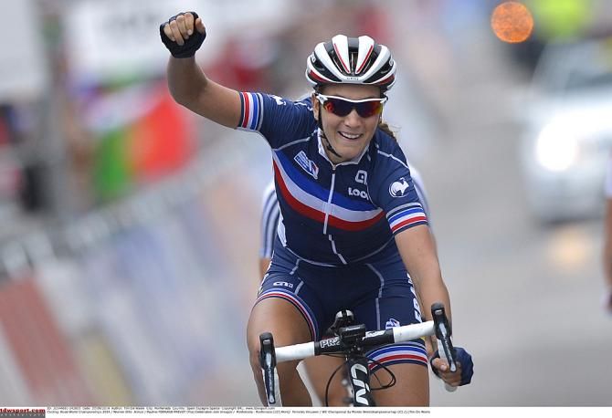 Pauline Ferrand-Prevot (France) wins the sprint after a photo finish