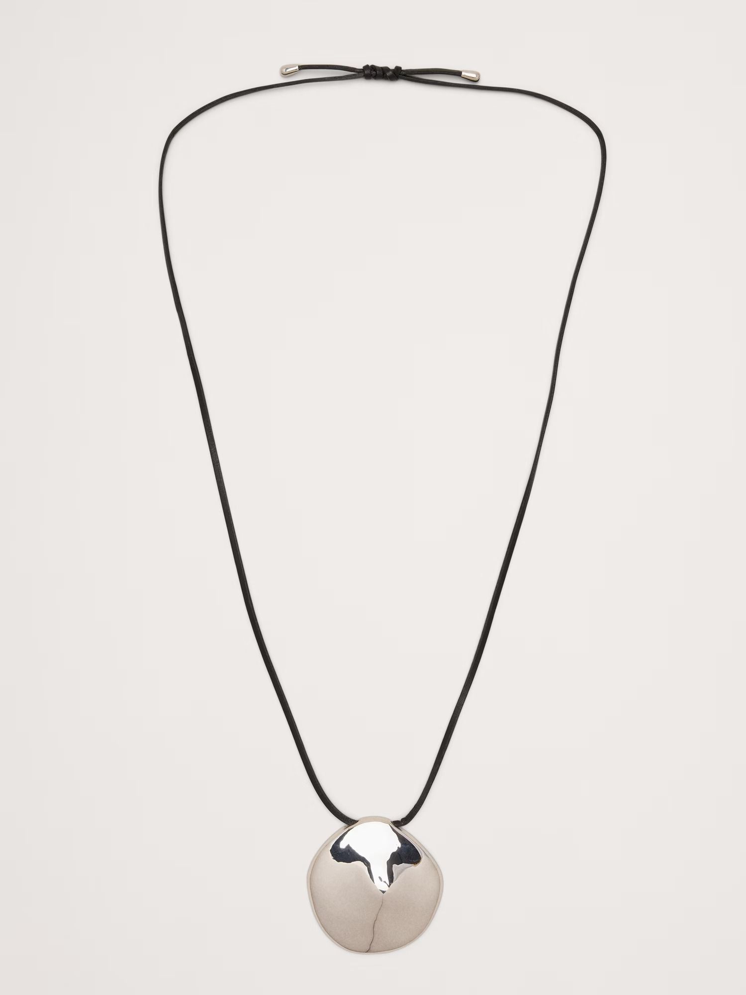 Banana Republic, O-Ring Sculpted Medallion Necklace