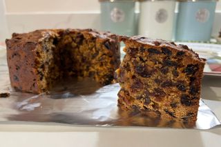 A finished Christmas cake that has been baked in an air fryer