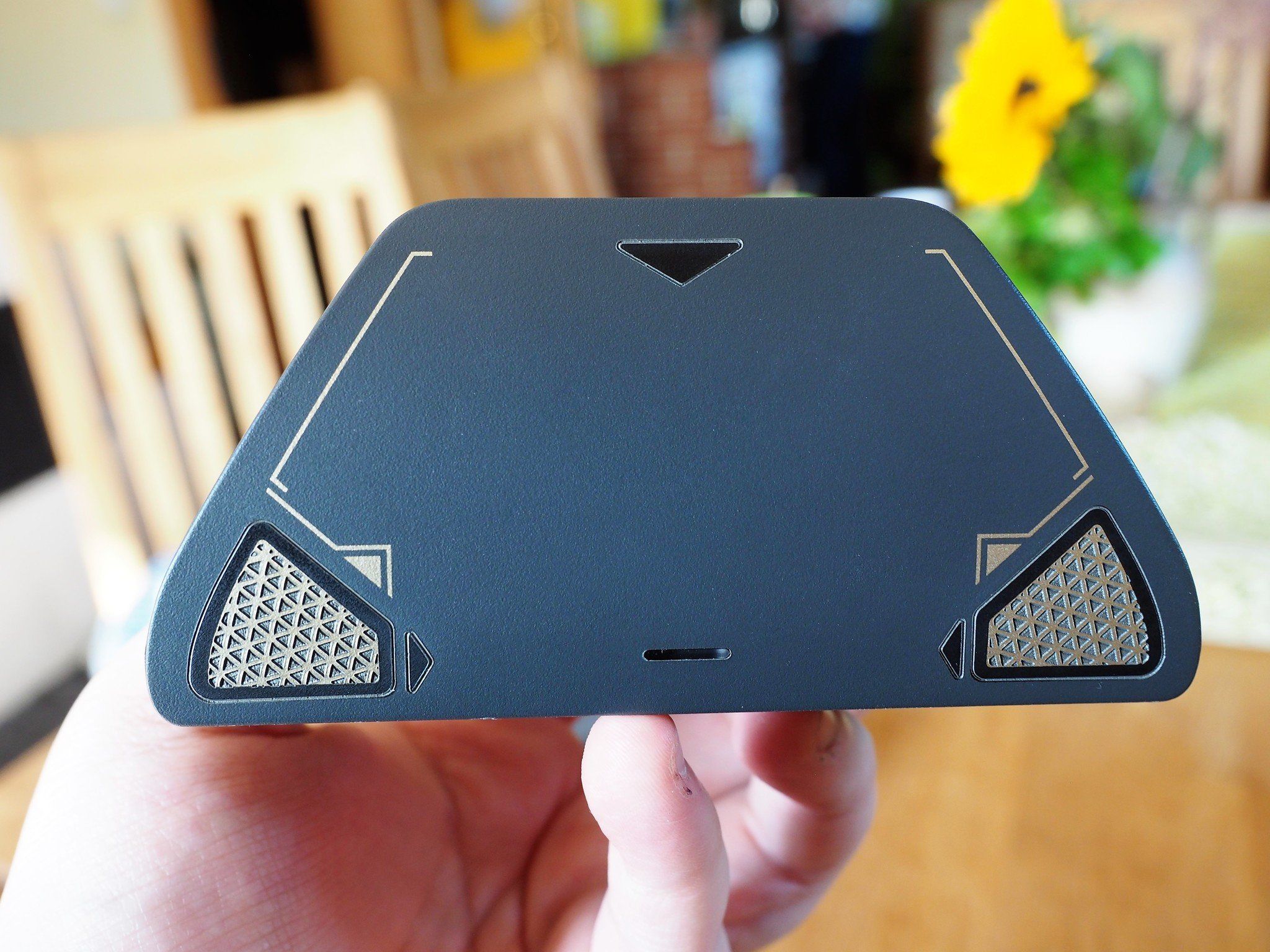 Should you buy Microsoft's Xbox Design Lab controller stand or a third