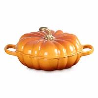 Le Creuset 2.75 qt. Signature Pumpkin Braiser Le Creuset 2.75 qt. Signature Pumpkin Braiser