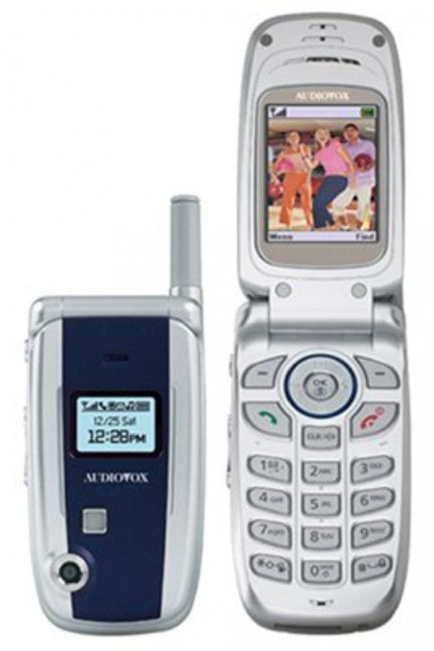 15-things-youll-only-understand-if-you-owned-a-flip-phone-15-1556727170-6wQQ-column-width-inline