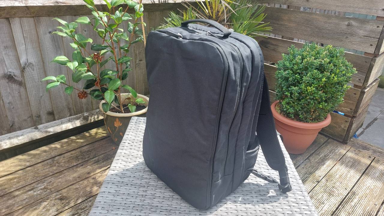 Stolt Alpha Commuter Backpack