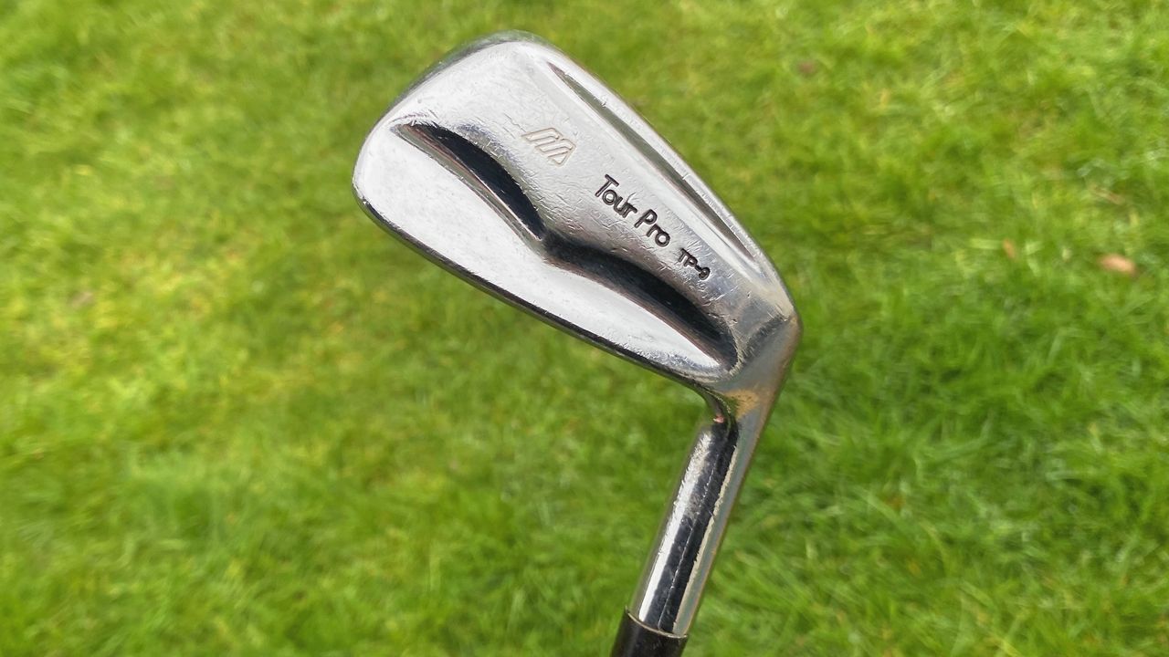 Photo of the Mizuno TP-9