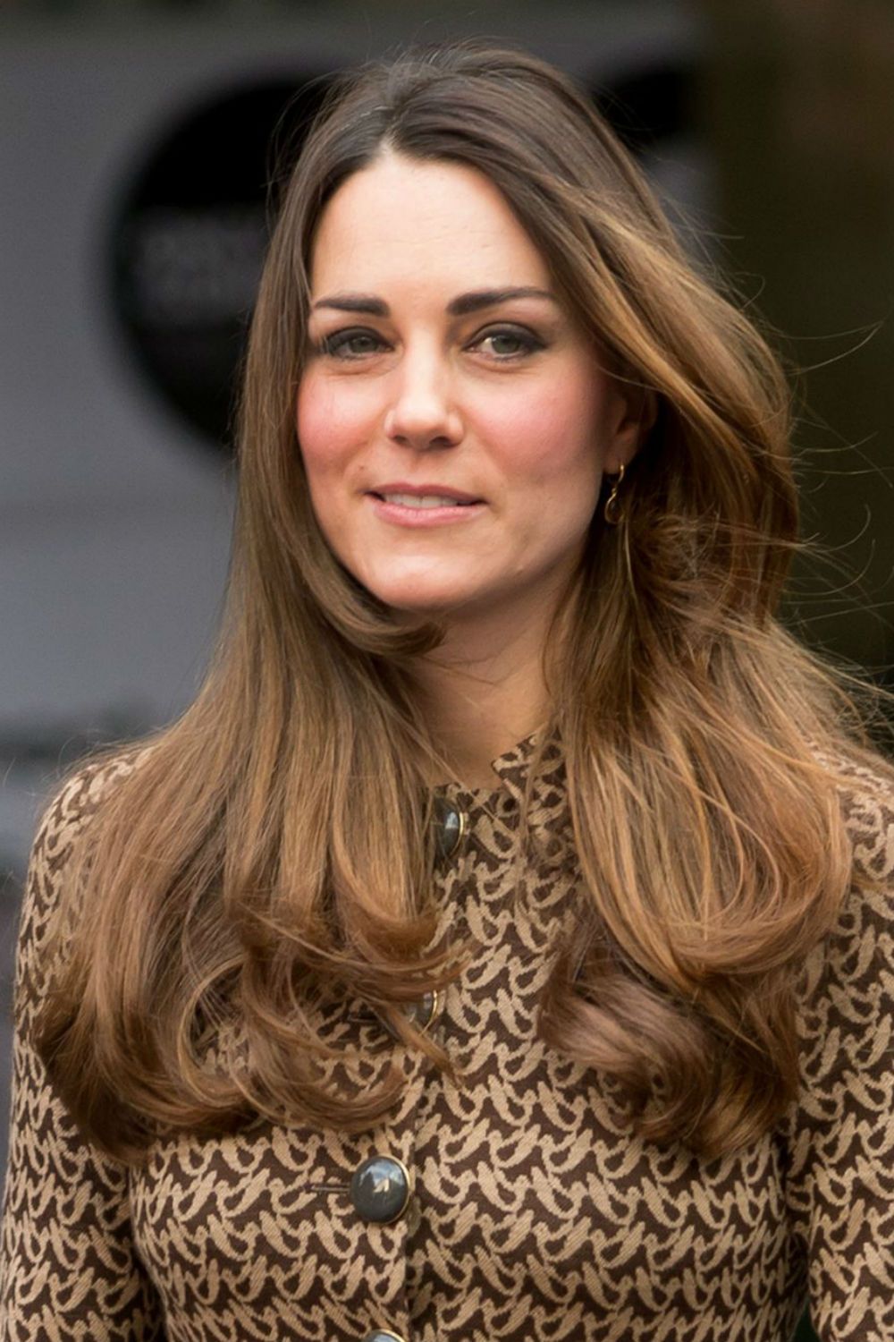 Kate Middleton&#039;s hairdresser says her curls are overdone.