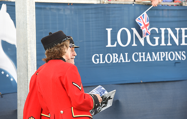Sussing out the form: it’s hard for the Chelsea pensioners to blend in wearing their distinctive uniform…