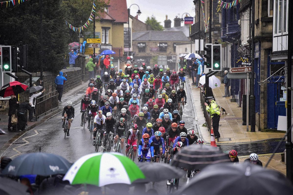 Rain fell on the elite men&#039;s road road race at the UCI road world championships 