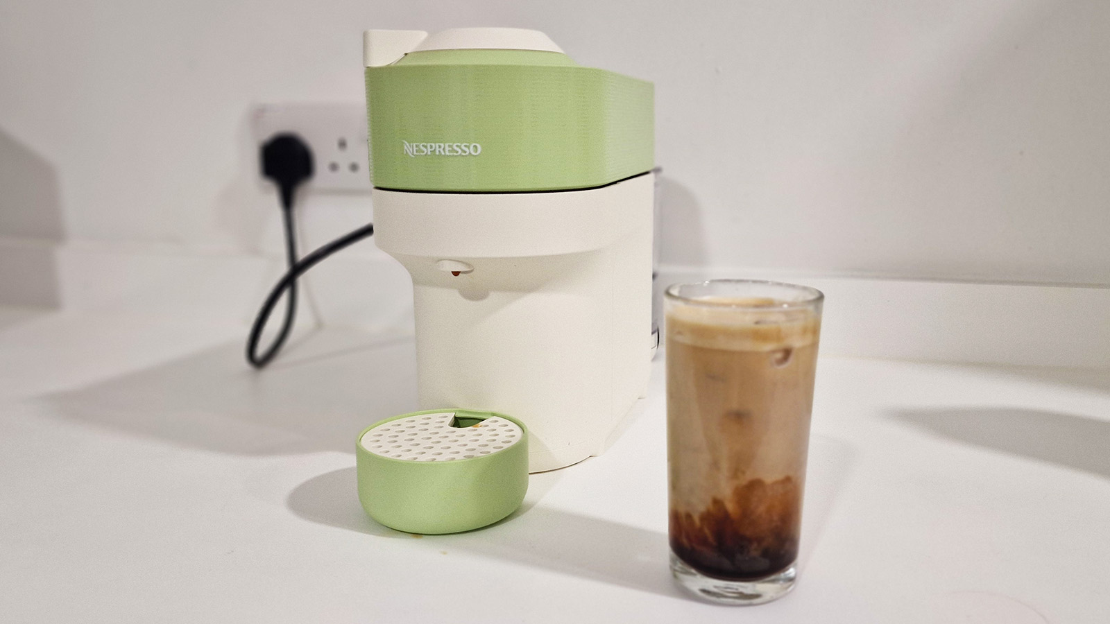Nespresso Vertuo Pop in shade Pistachio