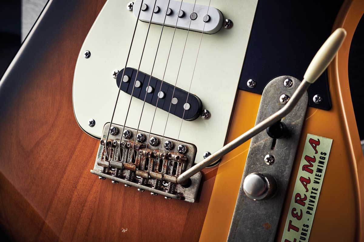 The hardware is heavily aged on the Punkaster.