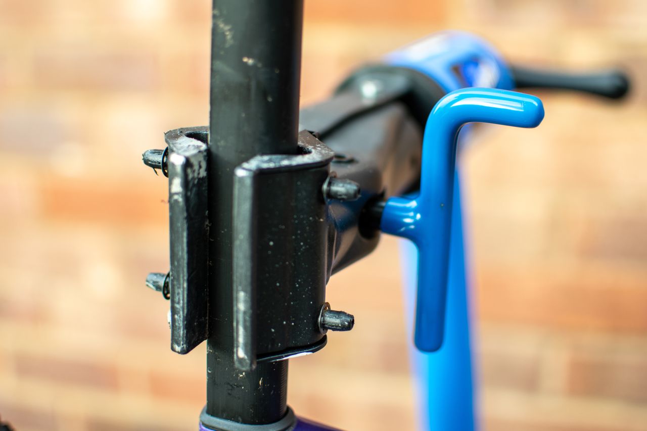 A Park Tool PCS 9.3 workstand