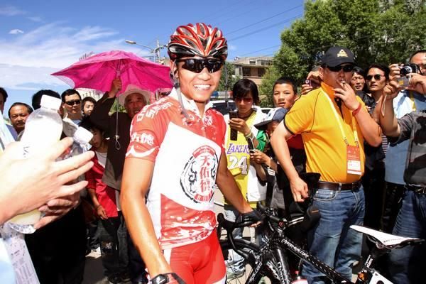 Wu Shengjun (Qinghai) is all smiles after the race.