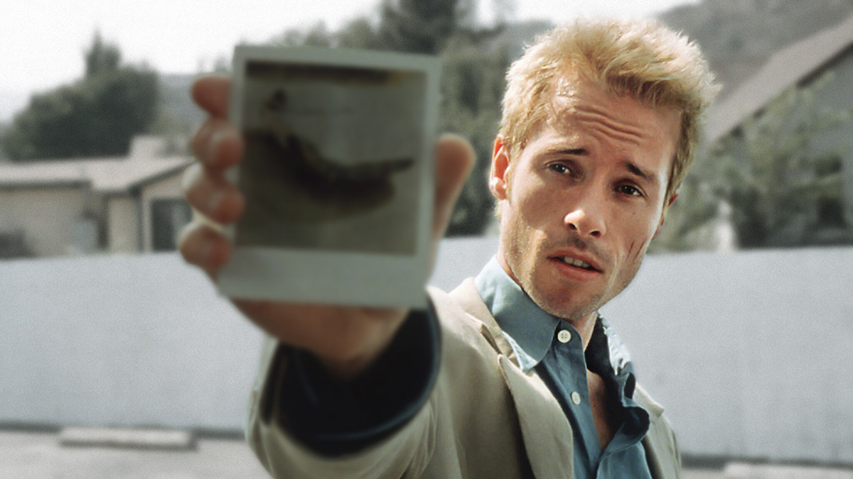 Guy Pierce in Memento