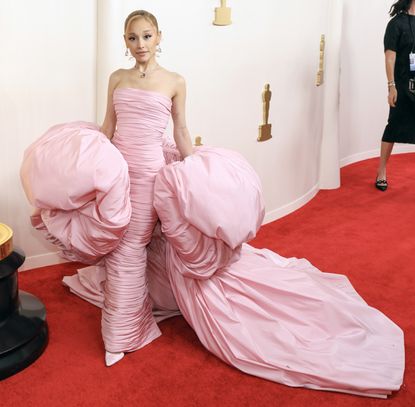 pink - ariana grande