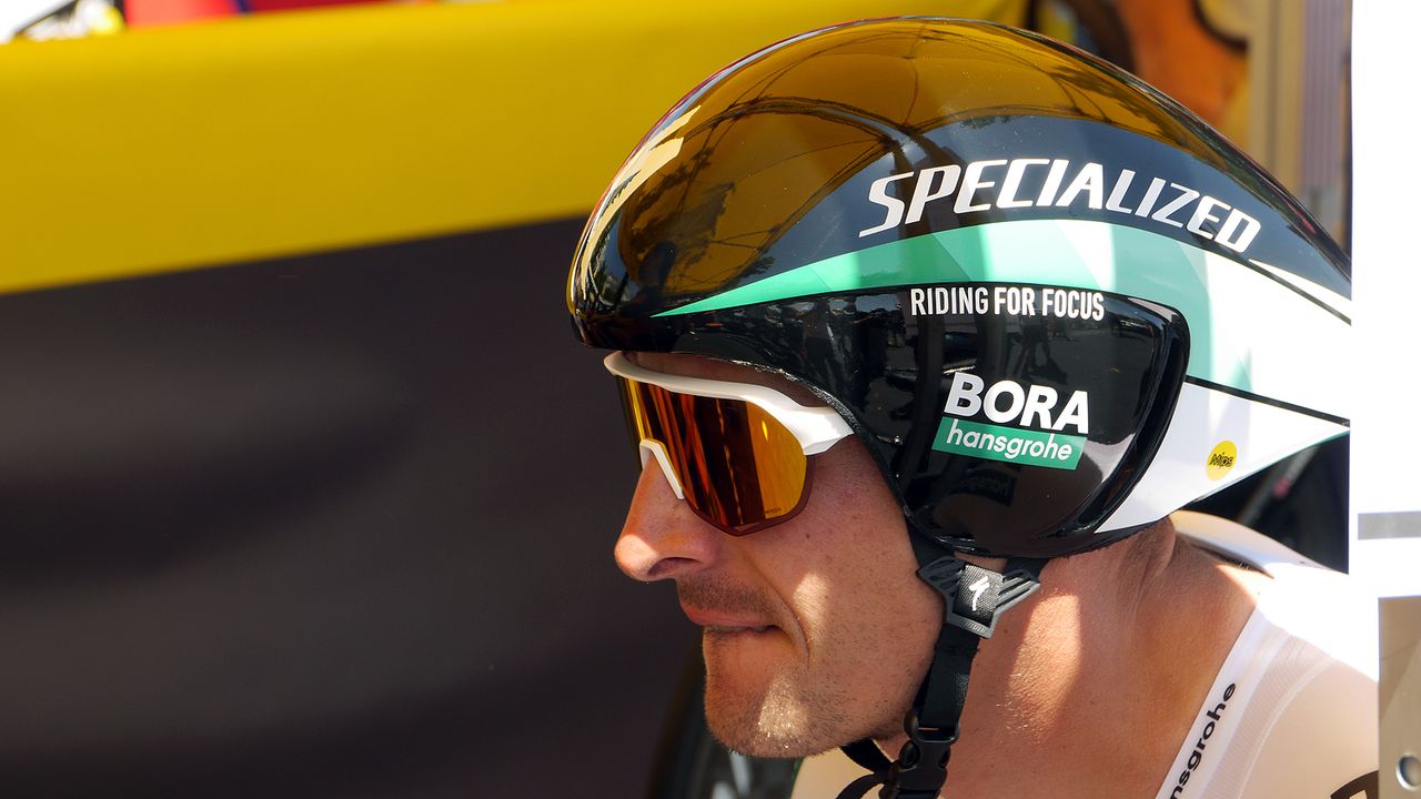 Bora Hansgrohe riders are wearing these 100% S2 sunglasses