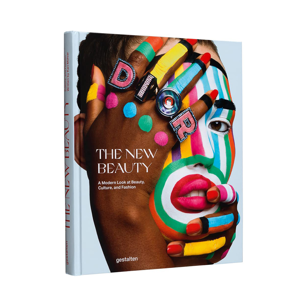 The New Beauty: A Modern Look at Beauty, Culture, and Fashion