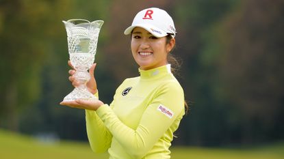 Mone Inami with the Toto Japan Classic trophy