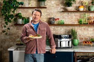 Jamie Oliver takes Air Frying to the next level in his new C4 series. 