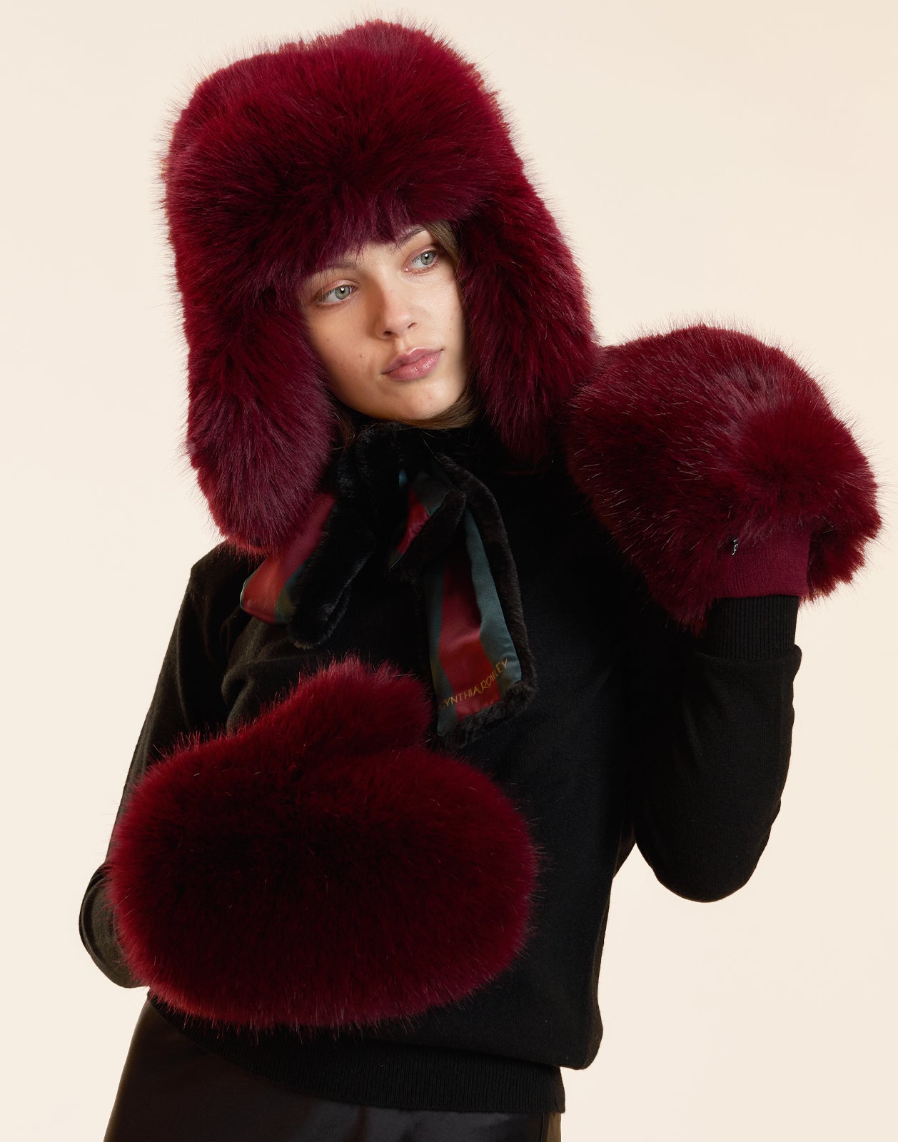 Cynthia Rowley, Faux Fur Oversized Mittens
