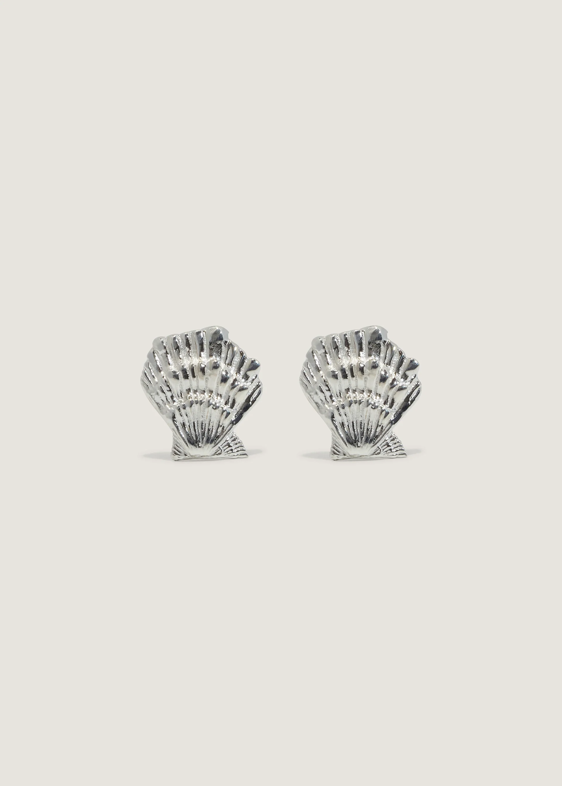 Kinn, Shell Stud Earrings Silver
