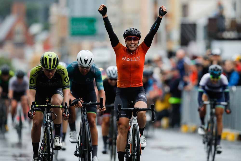 Hosking wins it