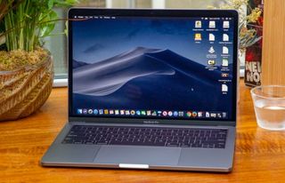 Apple-13-inch-MacBook-Pro-(2019)-002