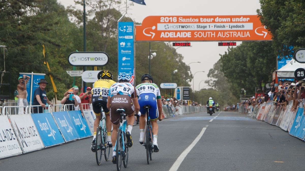 The break working together as they go through for another lap
