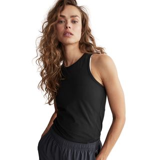 Best workout tops for women: H&M