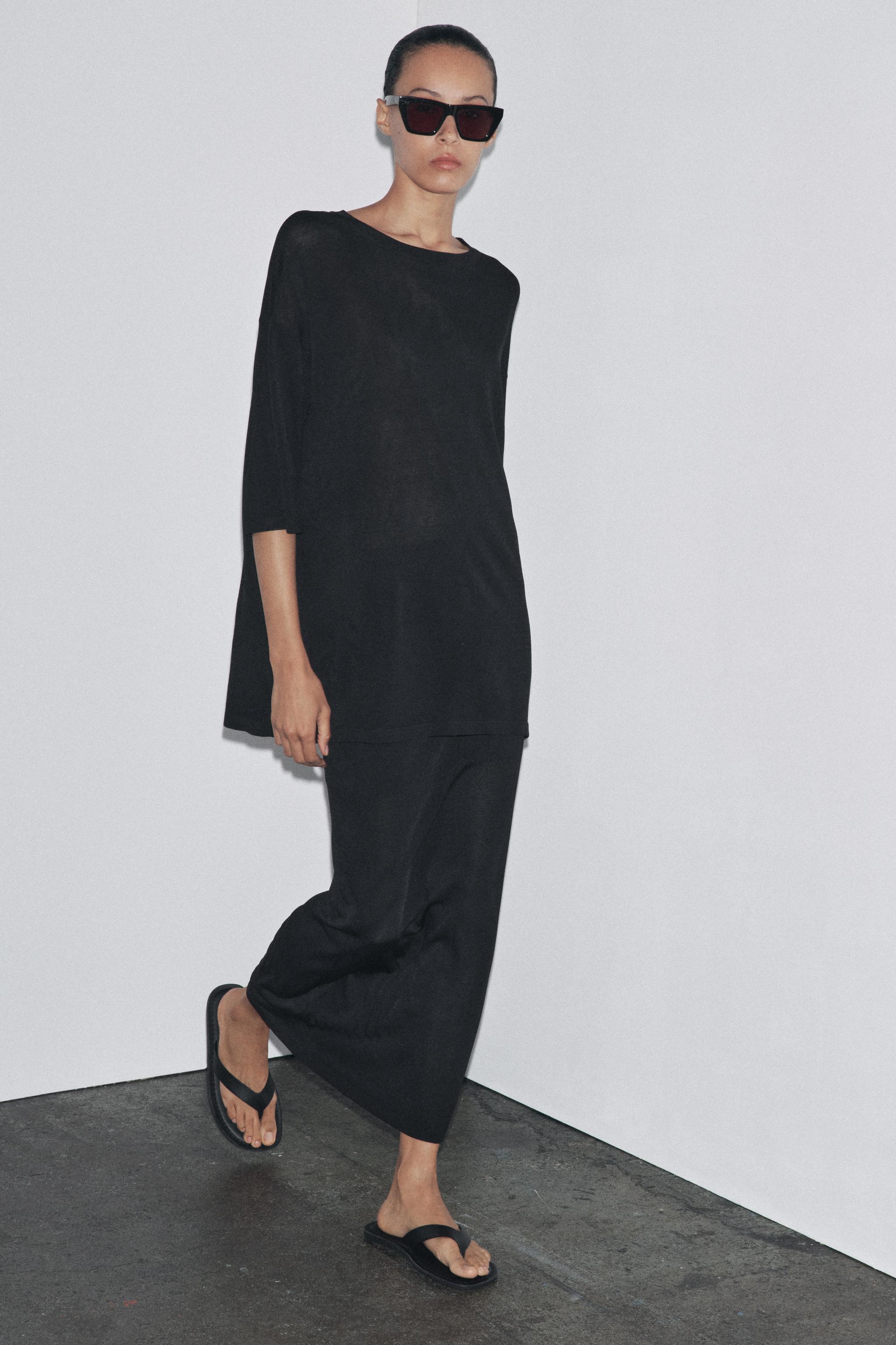 Straight Smooth Knit Skirt