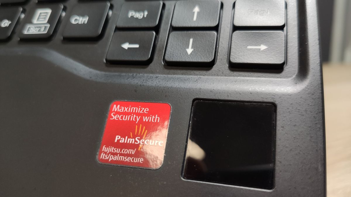 Fujitsu Lifebook U9311X