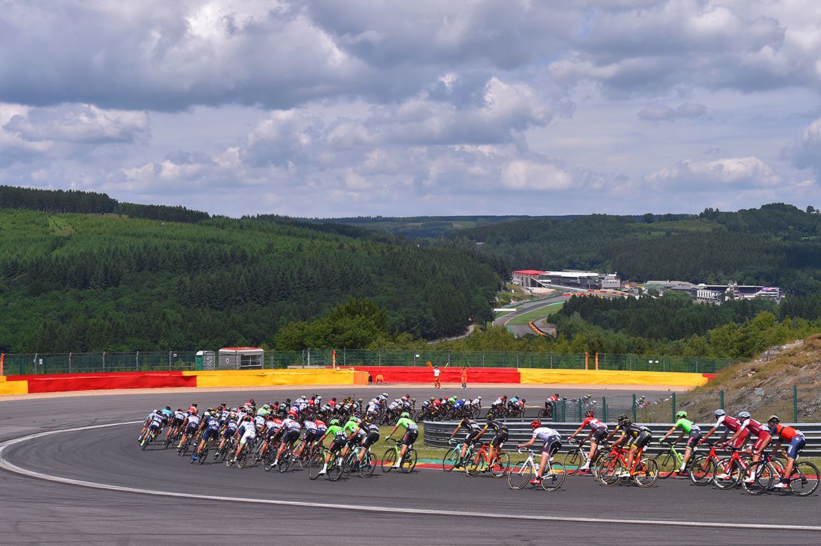 The peloton on the Spa Francorchamps racing track