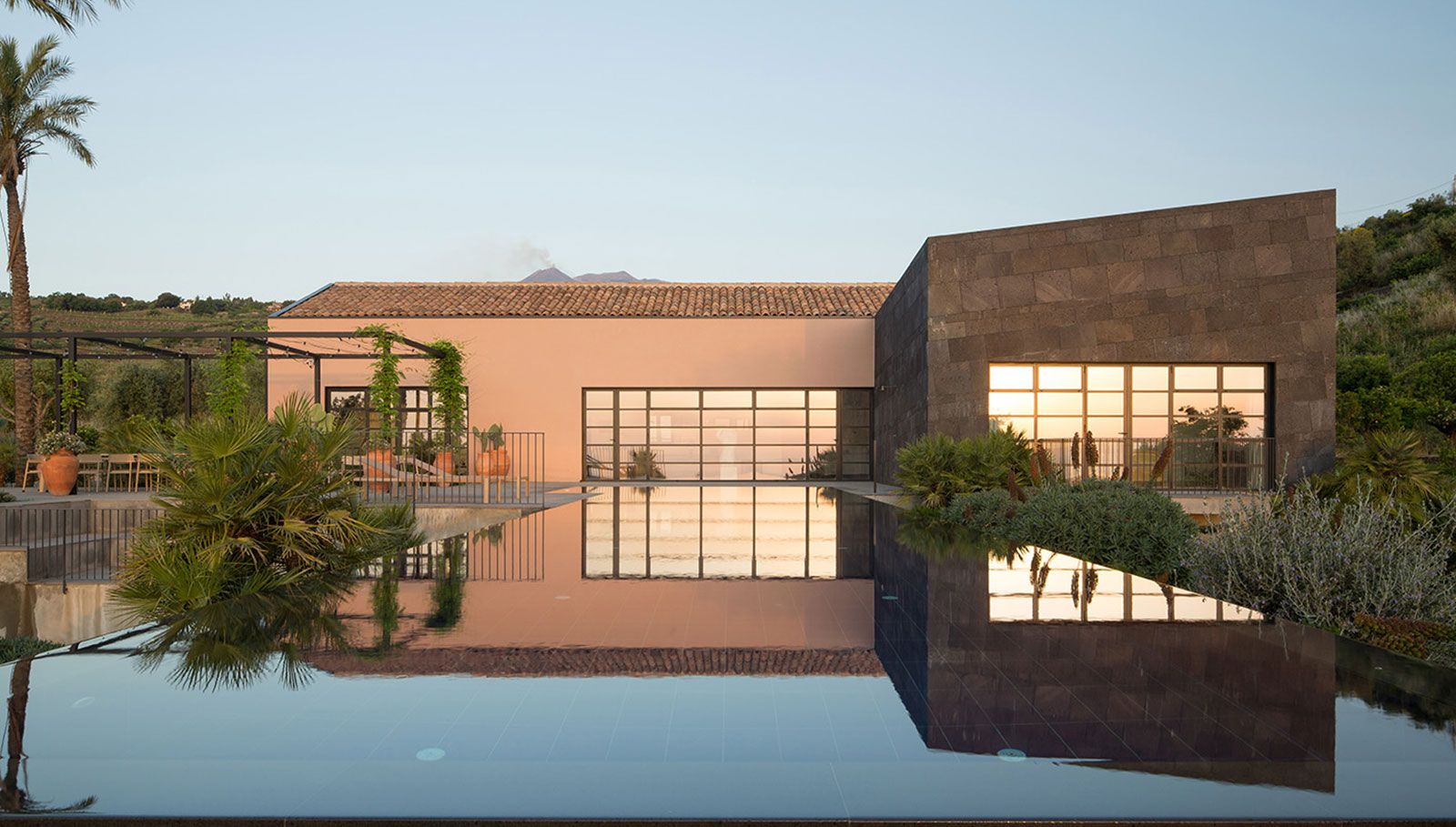 modern sicilian villa L House dusky exterior shot