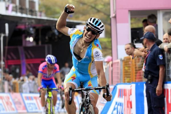 Paolo Tiralongo (Astana) wins stage 7 of the Giro d'Italia