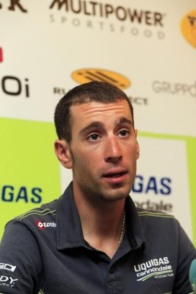 Vincenzo Nibali (Liquigas-Cannondale) will attack Sky rival Bradley Wiggins all the way to Paris