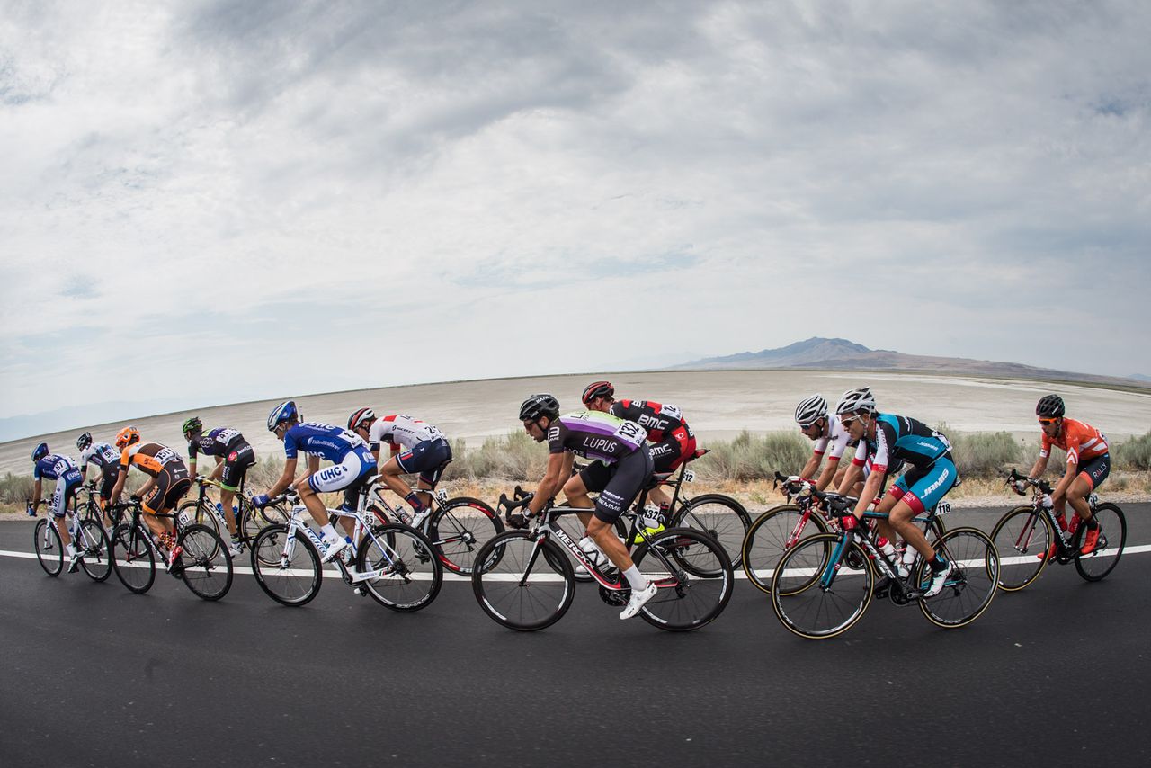 Todays large breakaway group leaves Antelope Island.