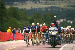 Jeff Pierce of the USA leads the field during the 1986 World Cycling Championships