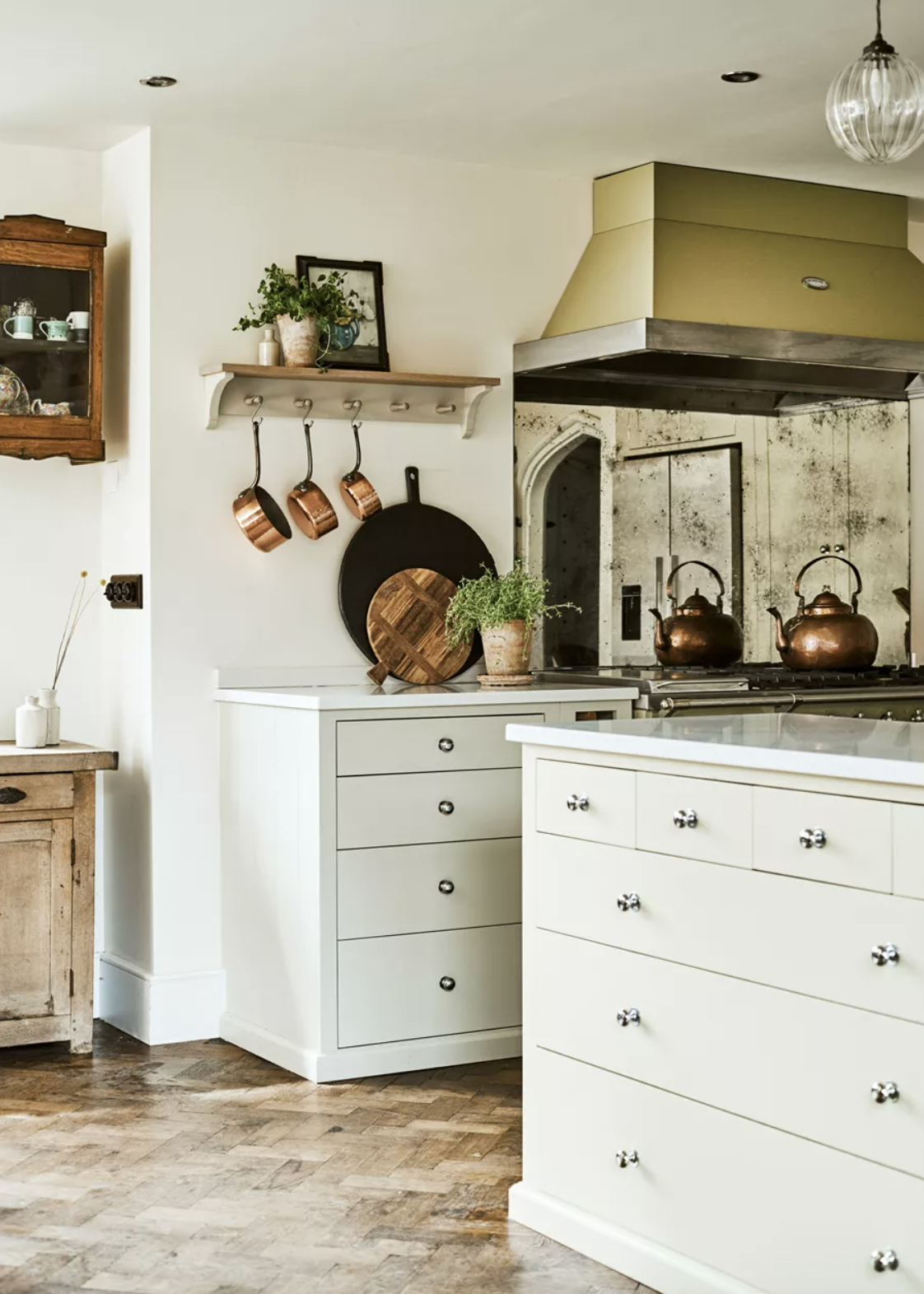 13 cream kitchen ideas that prove beige is back | Real Homes