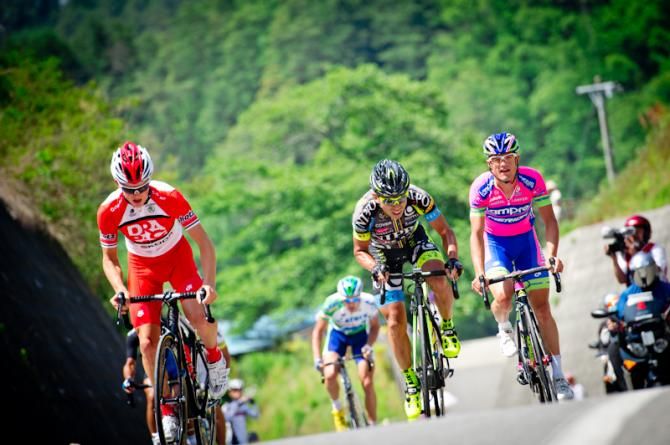 An inhabitant of Iida, Shinichi Fukushima was unable to get over the KOM ahead of Robbie Hucker (Drapac)
