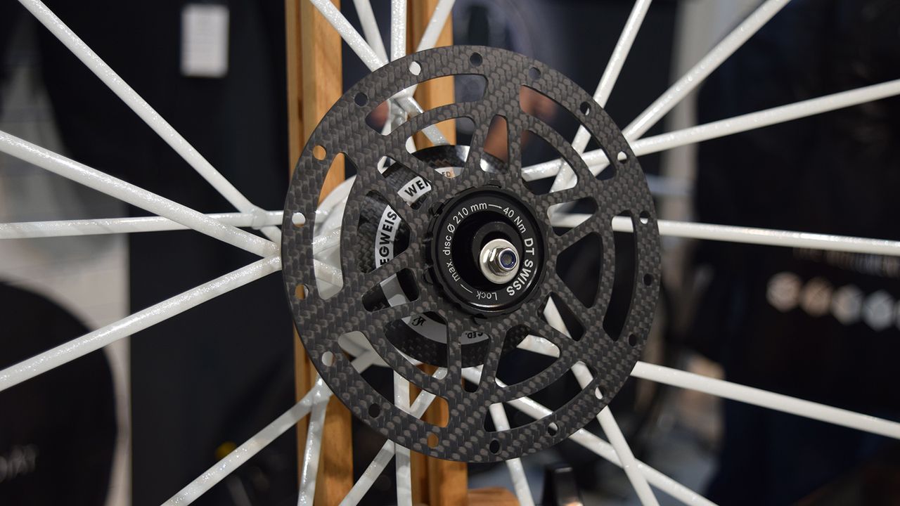 Carbon disc rotors on the Lightweight Wegweiser