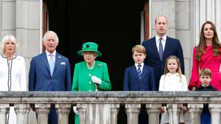 Camilla, Duchess of Cornwall, Prince Charles, Prince of Wales, Queen Elizabeth II, Prince George of Cambridge, Prince William, Duke of Cambridge, Princess Charlotte of Cambridge, Prince Louis of Cambridge and Catherine, Duchess of Cambridge stand on the balcony of Buckingham Palace following the Platinum Pageant on June 5, 2022 in London, England. The Platinum Jubilee of Elizabeth II is being celebrated from June 2 to June 5, 2022