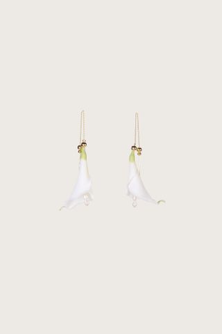 Calla Earring - White